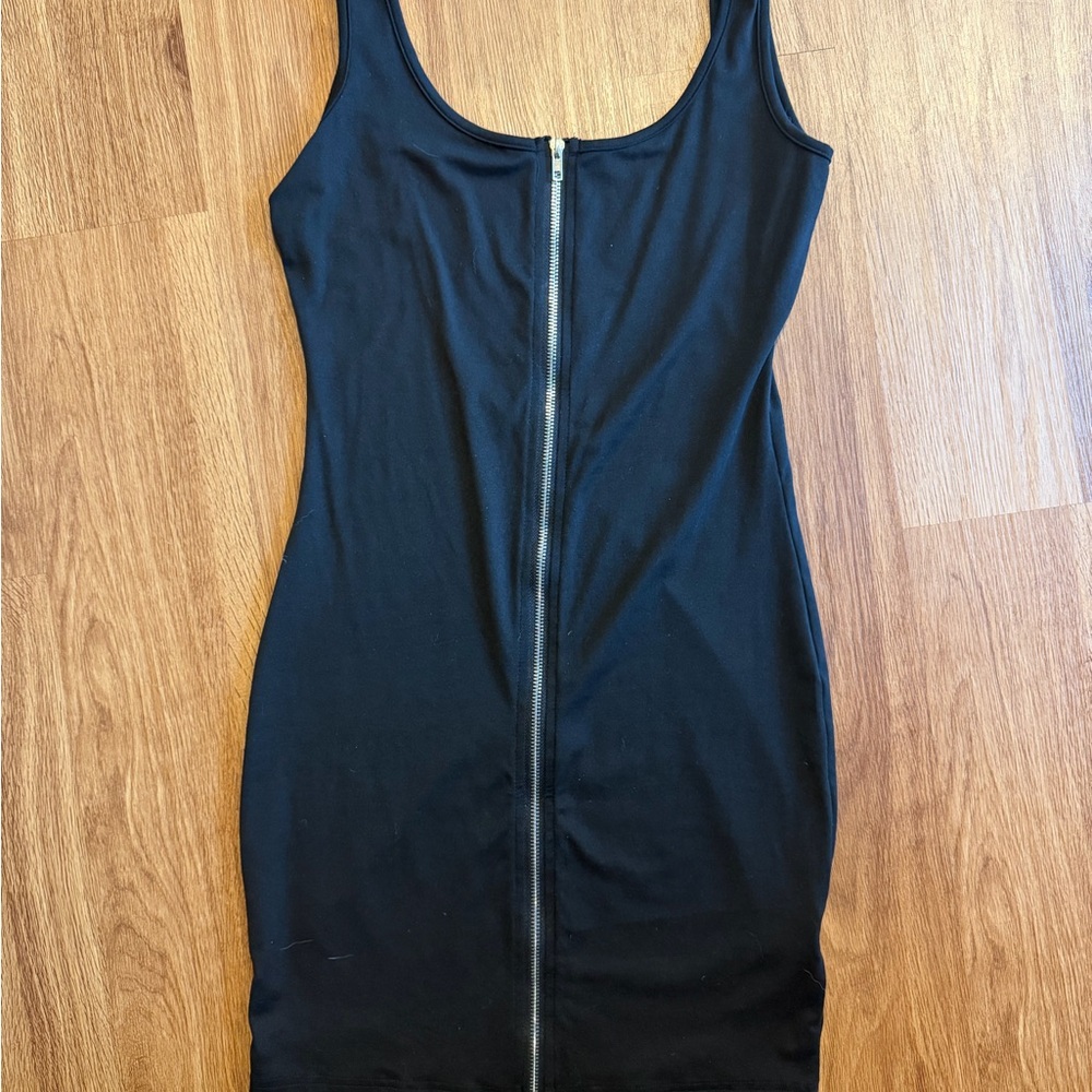SHEIN Black Fabric with Care Label